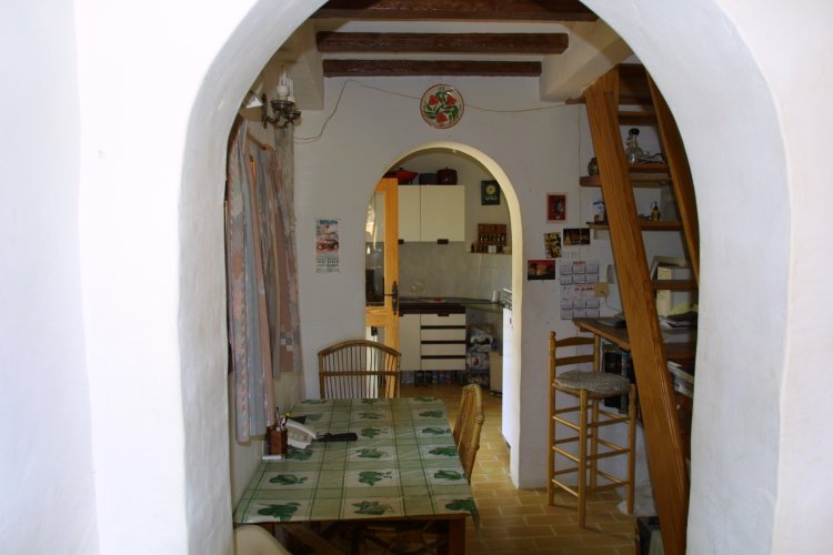 CASA RURAL EN PARTIDA ALCOCONS