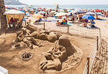 En Benidorm son habituales las figuras de arena